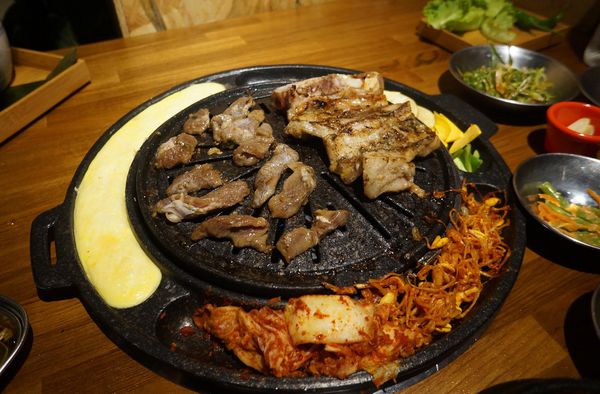 滋滋咕嚕 쩝쩝꿀꺽 韓式烤肉專門店：滋滋咕嚕 ♥ 쩝쩝꿀꺽 ♥ 韓式烤肉 ♥台北東區美食