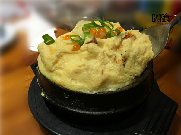 韓式鮭魚卵高湯蒸蛋 韓式鮭魚卵高湯蒸蛋