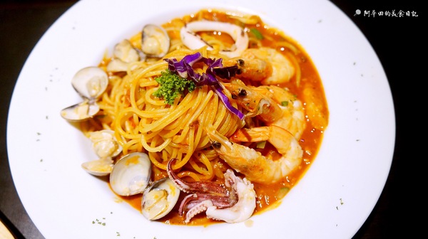 Mr.Moon 月亮先生咖啡館:(內有抽獎活動)【新竹竹北】早午餐全天候供應、主打大份量餐點、不收一成服務費,帕尼尼/義大利麵/燉飯/下午茶-Mr.moon月亮先生咖啡館