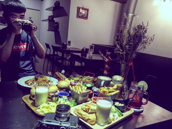 Mr.Moon 月亮先生咖啡館:(內有抽獎活動)【新竹竹北】早午餐全天候供應、主打大份量餐點、不收一成服務費,帕尼尼/義大利麵/燉飯/下午茶-Mr.moon月亮先生咖啡館