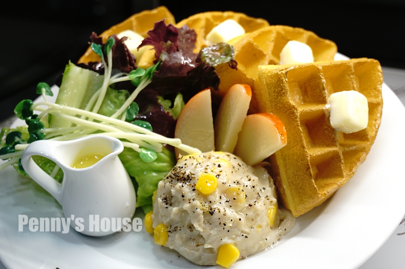 新竹巨城新開幕 - Cafe Lugo 鬆餅甜點不收服務費，新開幕飲品買一送一(附菜單/韓國咖啡廳)