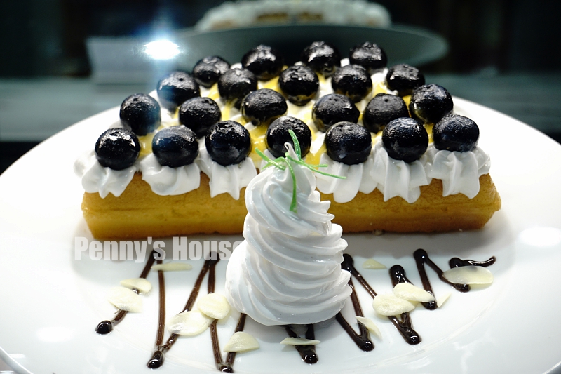 新竹巨城新開幕 - Cafe Lugo 鬆餅甜點不收服務費，新開幕飲品買一送一(附菜單/韓國咖啡廳)