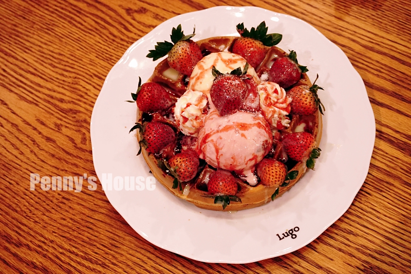 新竹巨城新開幕 - Cafe Lugo 鬆餅甜點不收服務費，新開幕飲品買一送一(附菜單/韓國咖啡廳)