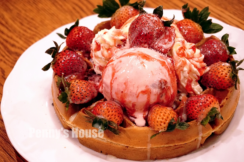 新竹巨城新開幕 - Cafe Lugo 鬆餅甜點不收服務費，新開幕飲品買一送一(附菜單/韓國咖啡廳)