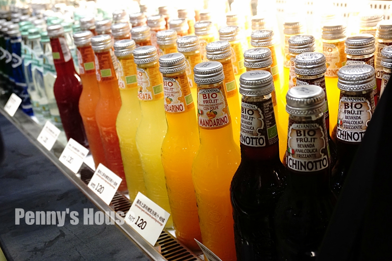 新竹巨城新開幕 - Cafe Lugo 鬆餅甜點不收服務費，新開幕飲品買一送一(附菜單/韓國咖啡廳)