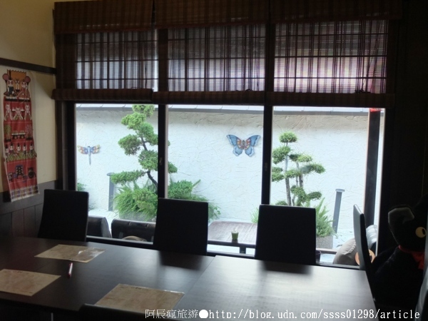 露琦和洋餐廳：【美食特搜。屏東市】露琦和洋餐廳。龍貓出沒小秘境 巷弄裡的日式木造童趣餐廳