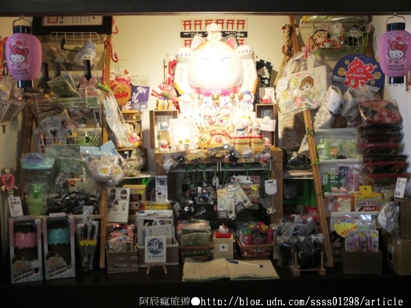 露琦和洋餐廳：【美食特搜。屏東市】露琦和洋餐廳。龍貓出沒小秘境 巷弄裡的日式木造童趣餐廳