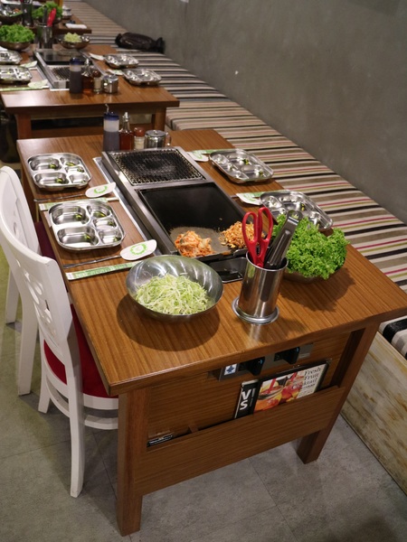 VEGETEJIYA菜豚屋(林森店)：【台北美食】日式燒烤VEGETEJIYA菜豚屋(林森店)@中山捷運站