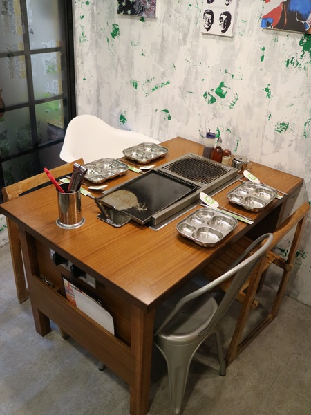 VEGETEJIYA菜豚屋(林森店)：【台北美食】日式燒烤VEGETEJIYA菜豚屋(林森店)@中山捷運站