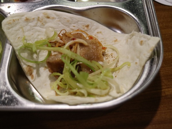 VEGETEJIYA菜豚屋(林森店)：【台北美食】日式燒烤VEGETEJIYA菜豚屋(林森店)@中山捷運站