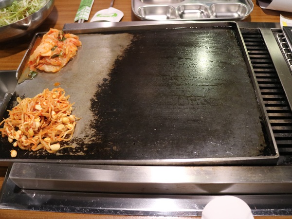 VEGETEJIYA菜豚屋(林森店)：【台北美食】日式燒烤VEGETEJIYA菜豚屋(林森店)@中山捷運站