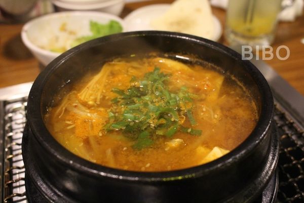 台北|中山::VEGETEJIYA菜豚屋林森店-日式韓味有機生菜包肉!跨年聚餐推薦!