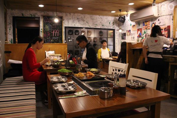 台北|中山::VEGETEJIYA菜豚屋林森店-日式韓味有機生菜包肉!跨年聚餐推薦!