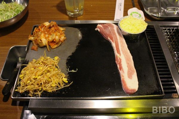 台北|中山::VEGETEJIYA菜豚屋林森店-日式韓味有機生菜包肉!跨年聚餐推薦!