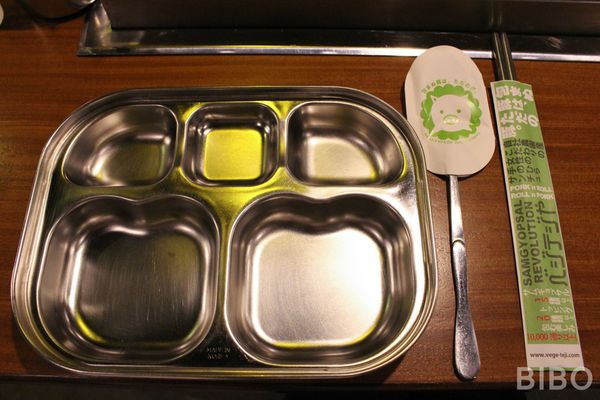 台北|中山::VEGETEJIYA菜豚屋林森店-日式韓味有機生菜包肉!跨年聚餐推薦!