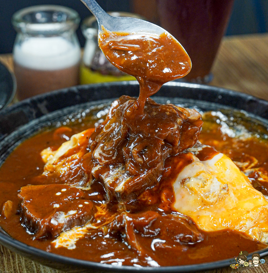 高雄美食 森本日式和風洋食堂,日籍主廚手作漢堡排、厚實滑嫩蛋包飯、雙拼咖哩醬 X 高雄日式洋食堂必訪 - 跟著尼力吃喝玩樂&親子生活