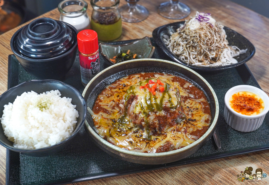 高雄美食 森本日式和風洋食堂,日籍主廚手作漢堡排、厚實滑嫩蛋包飯、雙拼咖哩醬 X 高雄日式洋食堂必訪 - 跟著尼力吃喝玩樂&親子生活