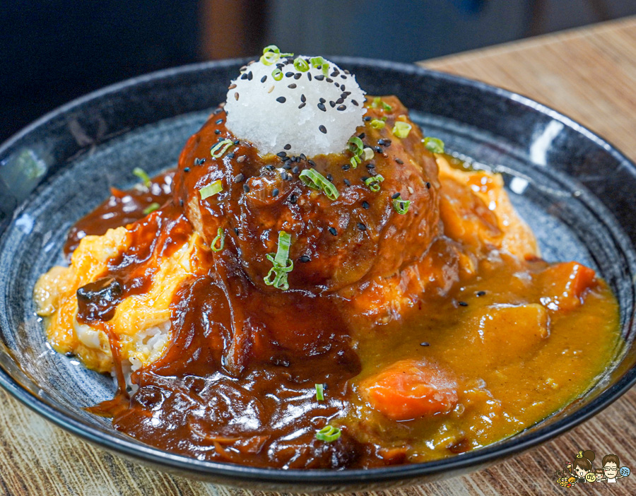 高雄美食 森本日式和風洋食堂,日籍主廚手作漢堡排、厚實滑嫩蛋包飯、雙拼咖哩醬 X 高雄日式洋食堂必訪 - 跟著尼力吃喝玩樂&親子生活