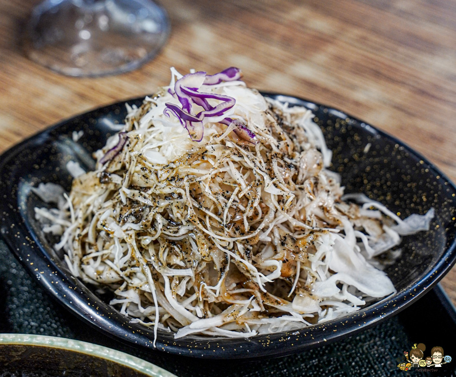 高雄美食 森本日式和風洋食堂,日籍主廚手作漢堡排、厚實滑嫩蛋包飯、雙拼咖哩醬 X 高雄日式洋食堂必訪 - 跟著尼力吃喝玩樂&親子生活