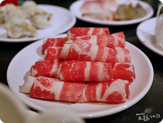 【暖呼呼鍋物】小鍋 mini hotpot 工業風格火鍋店醬料盒也好吸睛。台中市中區