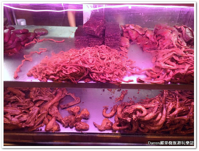 『桃園市宵夜』可口滷味★桃園大廟旁的人氣宵夜攤/冷滷味好友聊天配啤酒好涮嘴招牌必點滷豬頭皮百頁豆腐