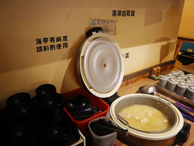 銀川日式料理/近圓環的簡樸日式風情,僅如日本巷弄每日必吃一回的樸實料理