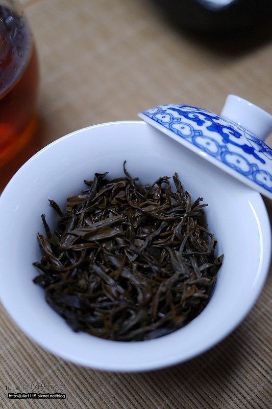 中秋●禮●廣方圓茶葉禮盒(日月潭紅茶、隨身茶包、土鳳梨酥、茶酥)(送禮自用兩相宜)