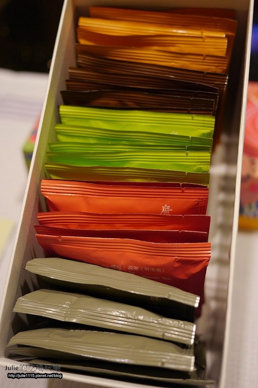 中秋●禮●廣方圓茶葉禮盒(日月潭紅茶、隨身茶包、土鳳梨酥、茶酥)(送禮自用兩相宜)