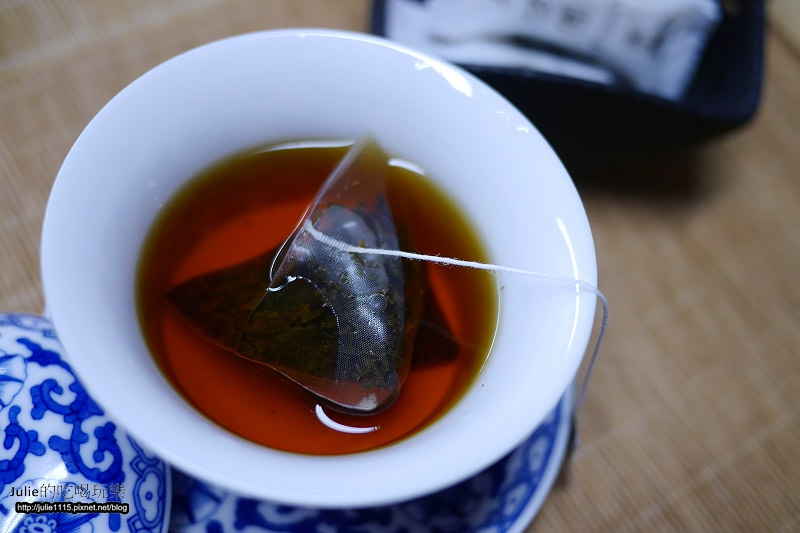 中秋●禮●廣方圓茶葉禮盒(日月潭紅茶、隨身茶包、土鳳梨酥、茶酥)(送禮自用兩相宜)