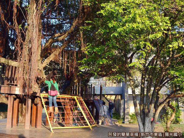 陽光國小26-遊戲區