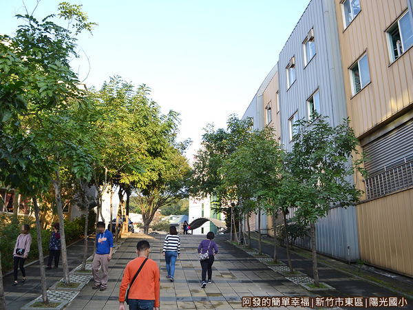 陽光國小03-後門進入