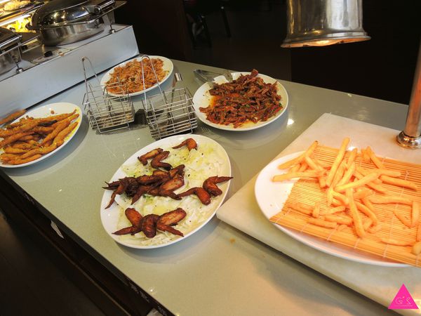 [GS愛吃鬼]台南X XM麻辣鍋 X 超夯西瓜綿火鍋讓你暖冬又暖心!