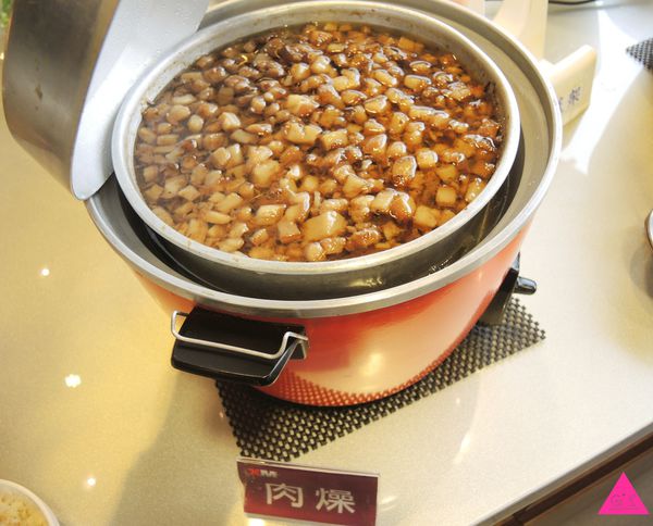 [GS愛吃鬼]台南X XM麻辣鍋 X 超夯西瓜綿火鍋讓你暖冬又暖心!