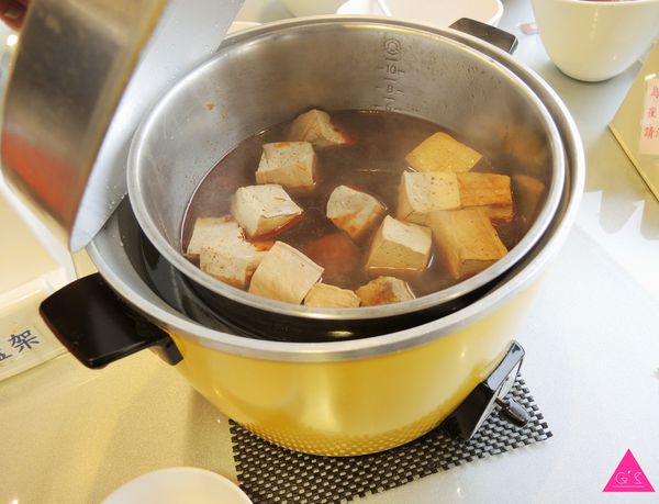 [GS愛吃鬼]台南X XM麻辣鍋 X 超夯西瓜綿火鍋讓你暖冬又暖心!