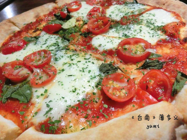 1004 Brunch 早午餐：【愛評網口碑券§第106彈】韓迷請注意!!平價韓流風的台南早午餐餐廳『1004Brunch 早午餐』鄰近家齊女中/台南高商@跟著Yumi尤美美動吃動吃(用餐日期:2015年8月15日)