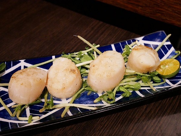 熊賀串燒居酒屋:熊賀串燒居酒屋-新北蘆洲串燒居酒屋 日式風格料理 讓你點完一桌荷包不淌血 多人分享更實惠