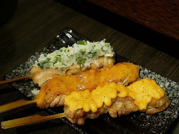 熊賀串燒居酒屋:熊賀串燒居酒屋-新北蘆洲串燒居酒屋 日式風格料理 讓你點完一桌荷包不淌血 多人分享更實惠
