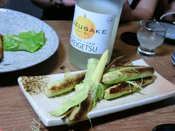 阿國海鮮燒烤小鋪:阿國海鮮燒烤小鋪真夠味~酒醇肉香來就對!部落客噹噹媽超推薦的喔~放鬆大快朵頤的好所在!推薦老饕級的銀杯 桂月及相川譽搭配帝王海鮮餐頂級海鮮鍋美味不可方物~