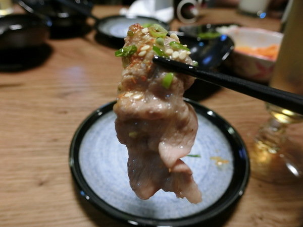 阿國海鮮燒烤小鋪:阿國海鮮燒烤小鋪真夠味~酒醇肉香來就對!部落客噹噹媽超推薦的喔~放鬆大快朵頤的好所在!推薦老饕級的銀杯 桂月及相川譽搭配帝王海鮮餐頂級海鮮鍋美味不可方物~