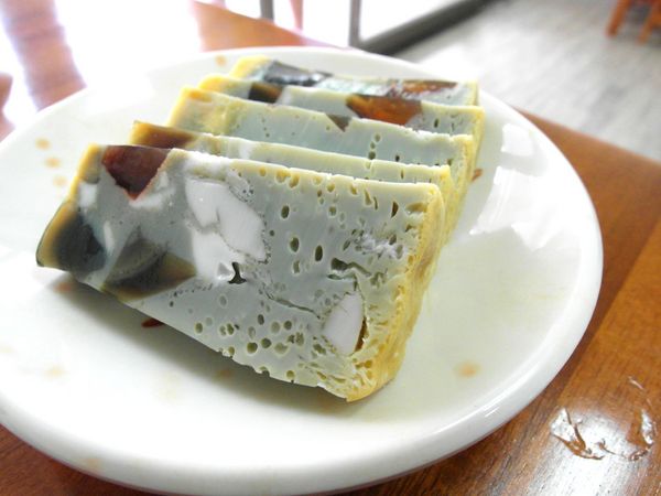 鮮寶火雞肉飯：【台南||東區】鮮寶火雞肉飯，日式醬汁～只有好吃沒有其他！