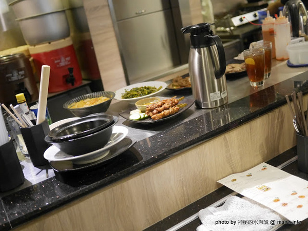 圻宏馬來料理：【食記】台中HUNG’S 圻宏馬來風味料理@北屯 : 口味獨特的馬來西亞料理新品牌,惟內部管理需加強