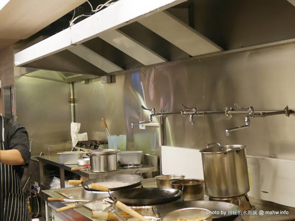 圻宏馬來料理：【食記】台中HUNG’S 圻宏馬來風味料理@北屯 : 口味獨特的馬來西亞料理新品牌,惟內部管理需加強