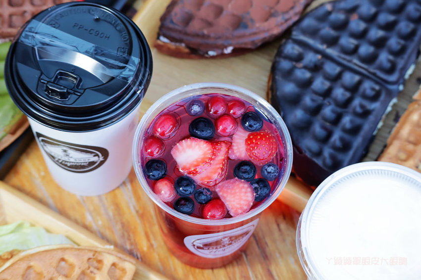 新竹竹北下午茶外送推薦黑瓦鬆餅!製作過程不加一滴水!隱藏版髒髒餅、抹茶控必吃又律森山