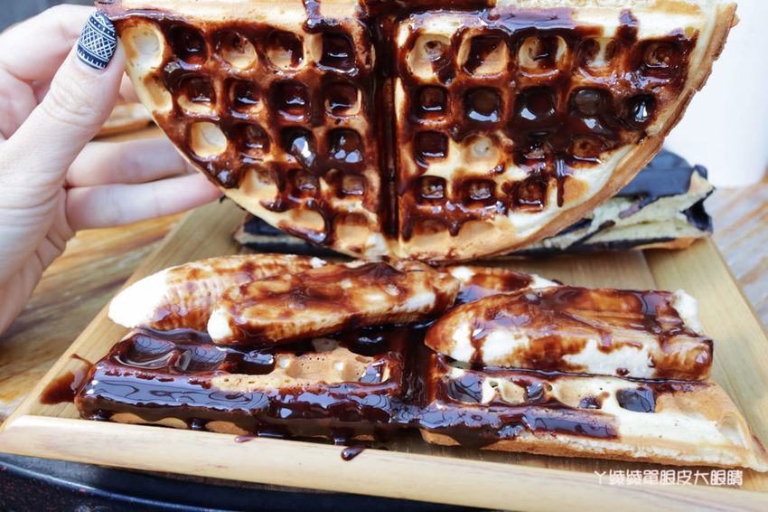 新竹竹北下午茶外送推薦黑瓦鬆餅!製作過程不加一滴水!隱藏版髒髒餅、抹茶控必吃又律森山