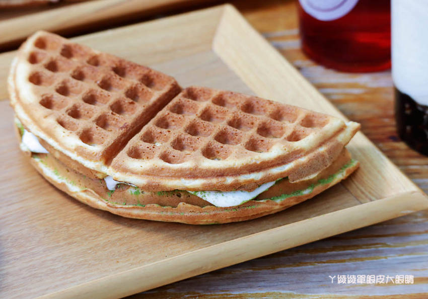 新竹竹北下午茶外送推薦黑瓦鬆餅!製作過程不加一滴水!隱藏版髒髒餅、抹茶控必吃又律森山