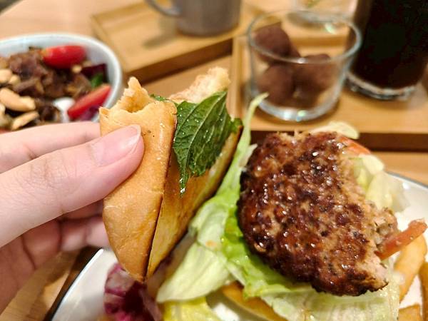 捷運大坪林站-新北日式蔬食餐廳食記-原粹蔬食作-好吃健康滿滿 捷運大坪林站-新北日式蔬食餐廳食記-原粹蔬食作-好吃健康滿滿