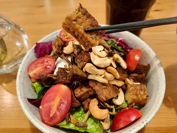 捷運大坪林站-新北日式蔬食餐廳食記-原粹蔬食作-好吃健康滿滿 捷運大坪林站-新北日式蔬食餐廳食記-原粹蔬食作-好吃健康滿滿