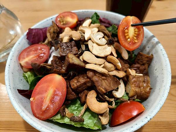 捷運大坪林站-新北日式蔬食餐廳食記-原粹蔬食作-好吃健康滿滿 捷運大坪林站-新北日式蔬食餐廳食記-原粹蔬食作-好吃健康滿滿