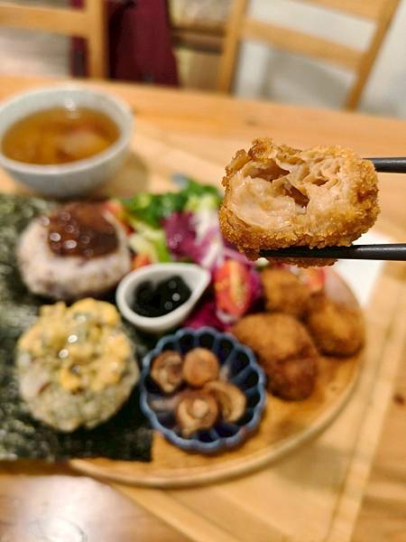 捷運大坪林站-新北日式蔬食餐廳食記-原粹蔬食作-好吃健康滿滿 捷運大坪林站-新北日式蔬食餐廳食記-原粹蔬食作-好吃健康滿滿