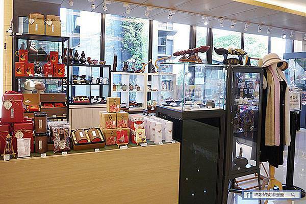 南投住宿【馥麗溫泉大飯店】房間就有超大溫泉池可泡湯/日月潭住宿推薦/日月潭飯店推薦